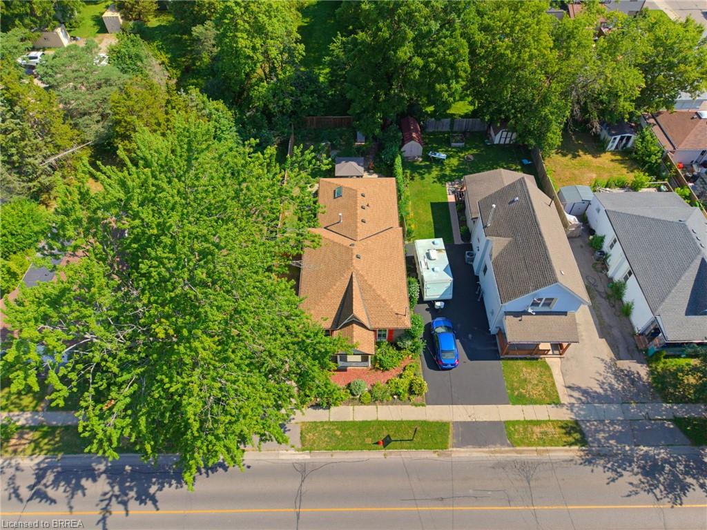 89 Dundas Street