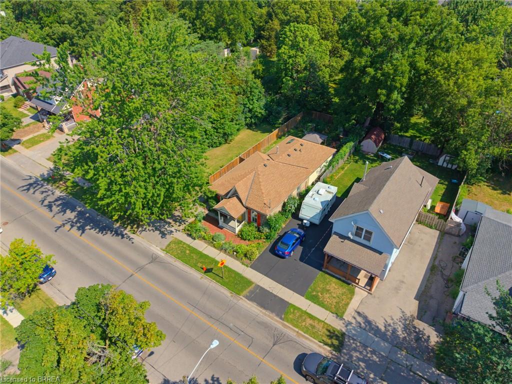 89 Dundas Street
