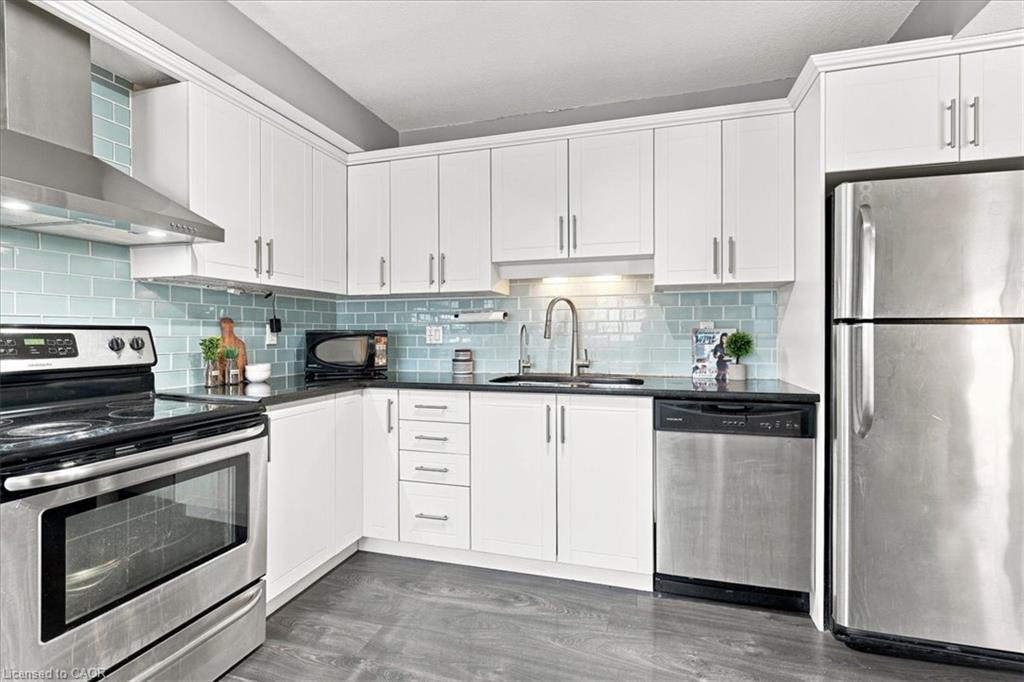 1522 King Street E 403