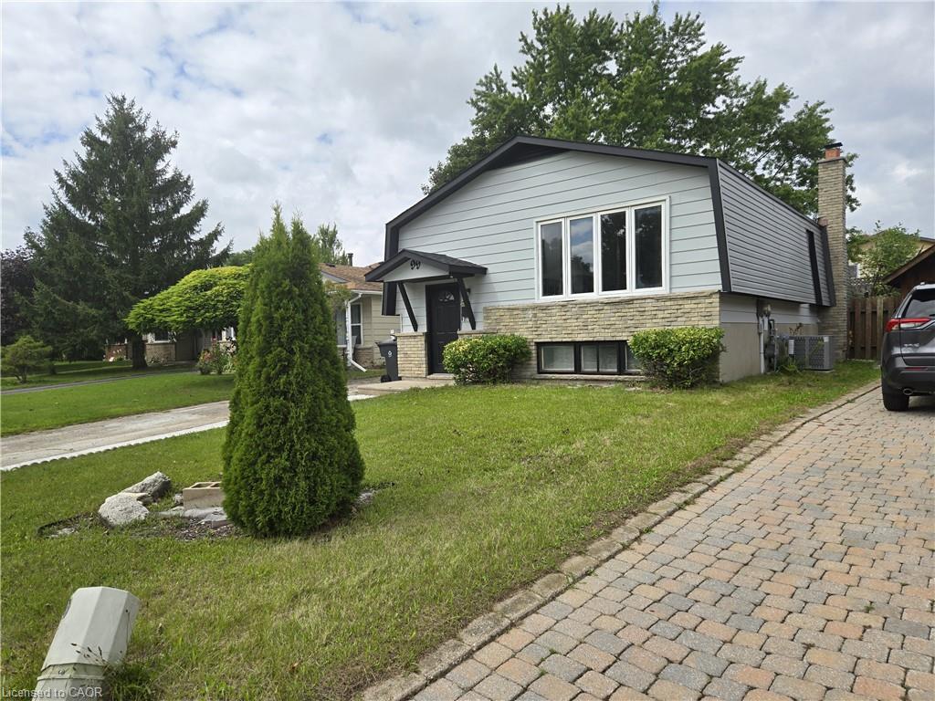 99 Cluthe Crescent