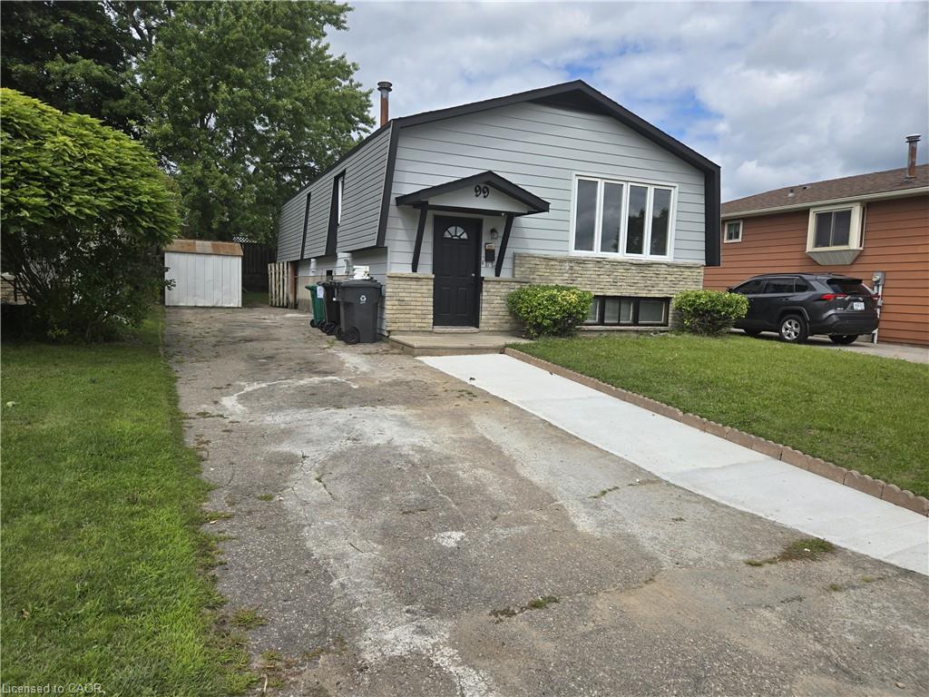99 Cluthe Crescent