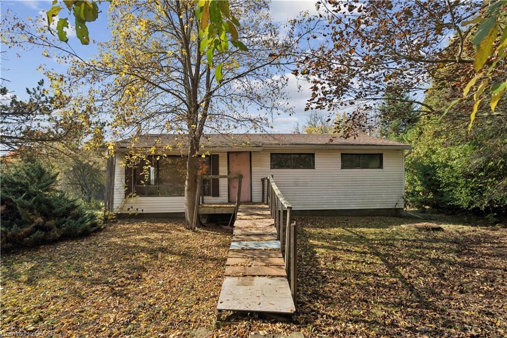 5649 25 Side Road