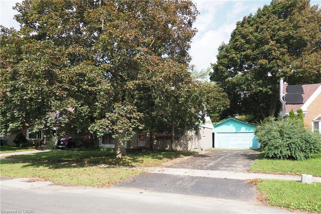 12 Oakwood Avenue