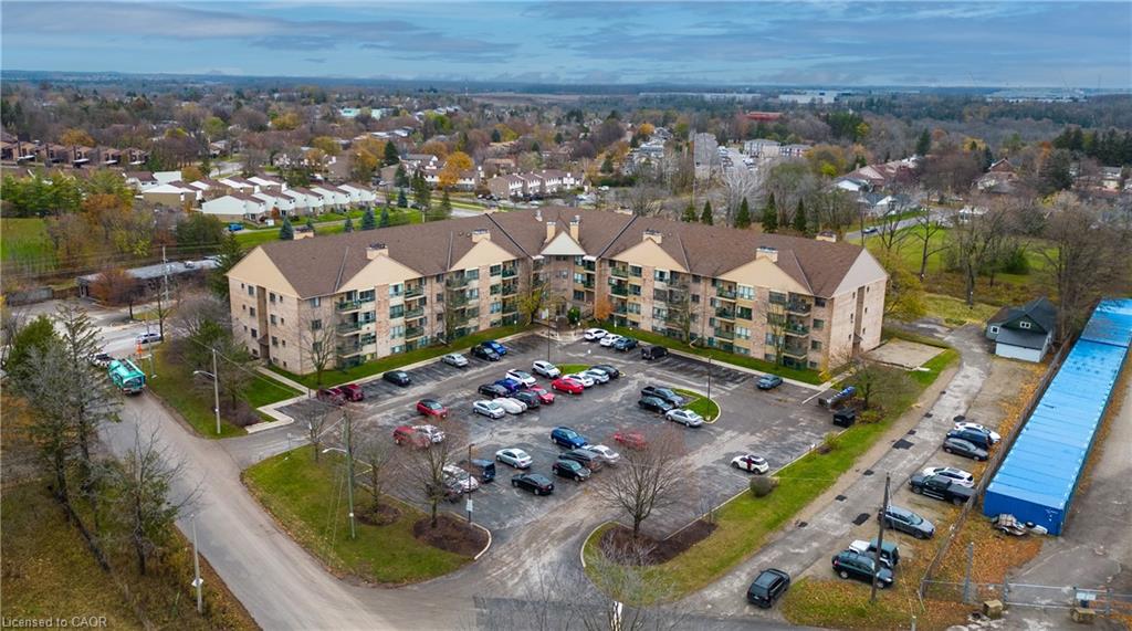 15 Hofstetter Avenue 318