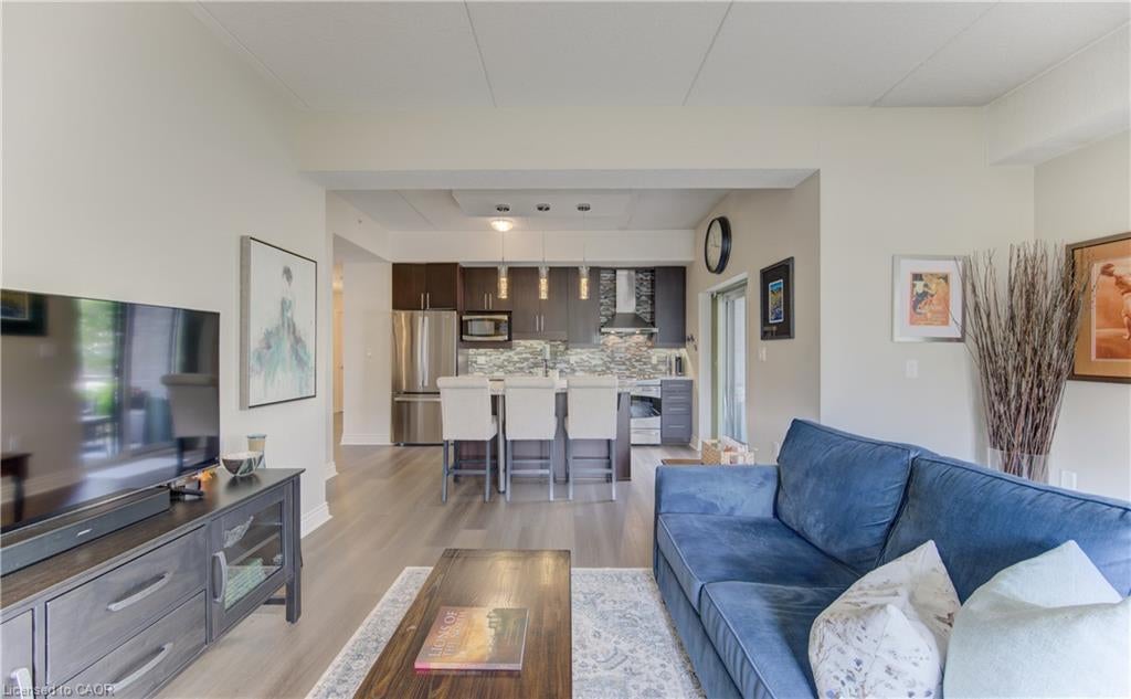776 LAURELWOOD Drive #101