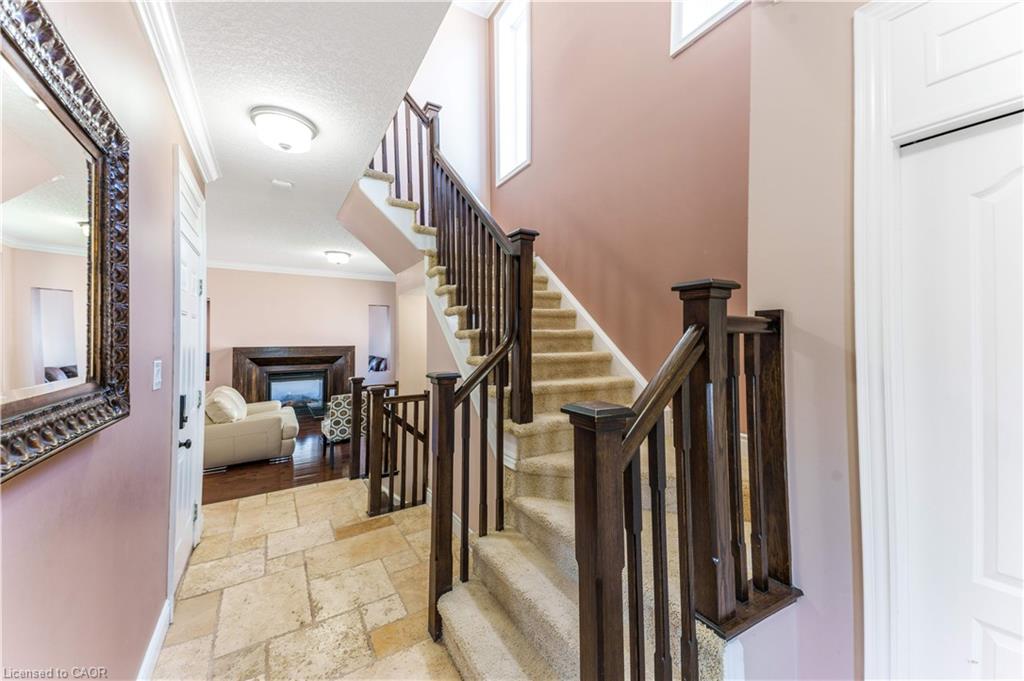 437 Beaumont Crescent
