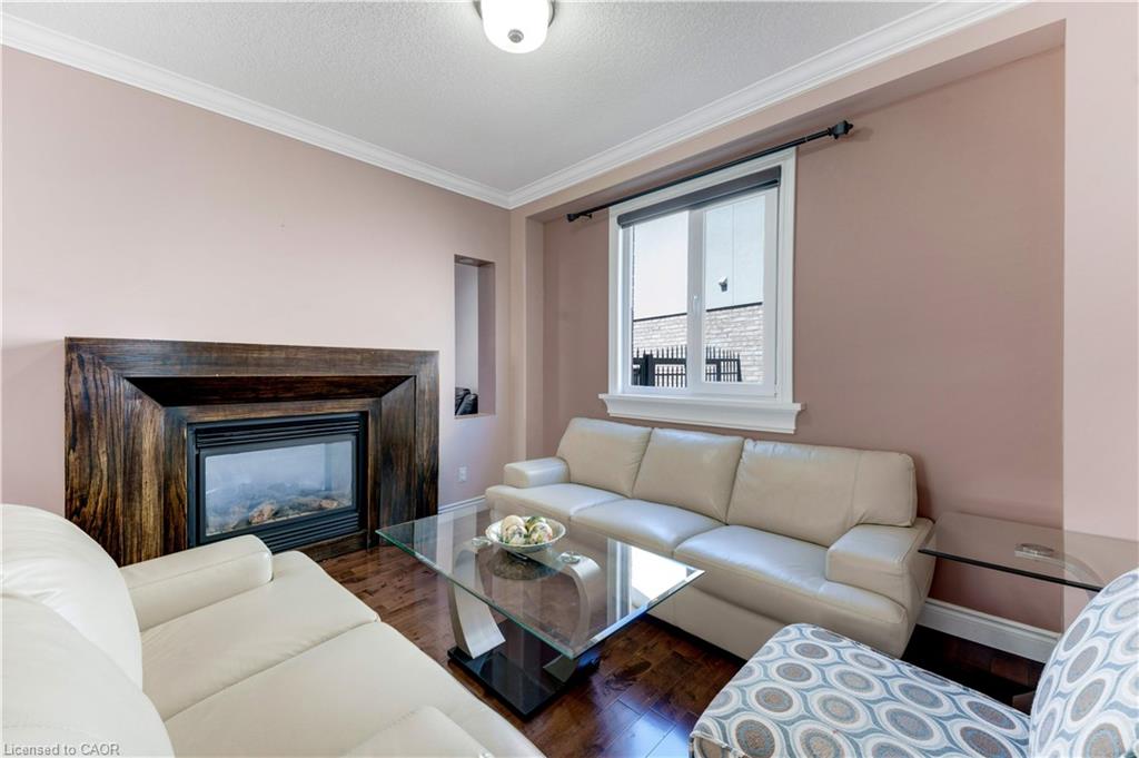 437 Beaumont Crescent