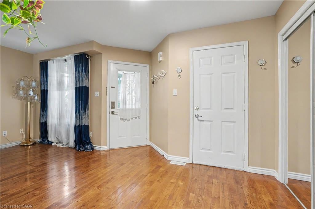 332 Brembel Crescent