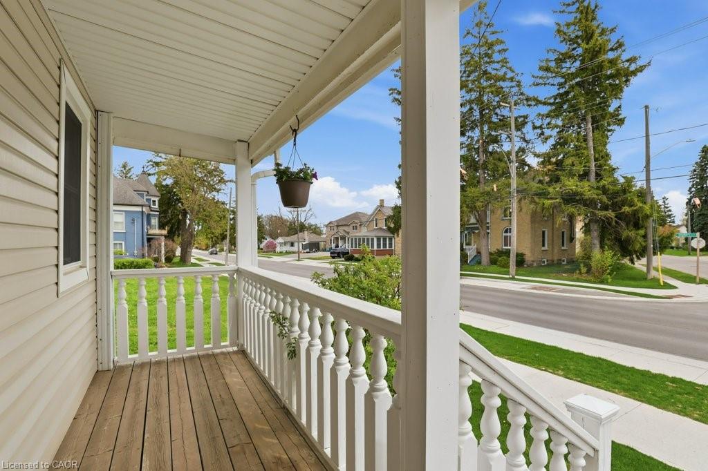 154 Snyders Road W