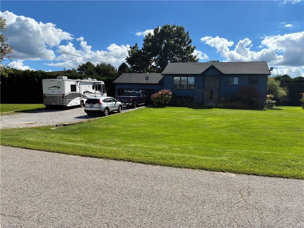 4 Rosemarie Boulevard