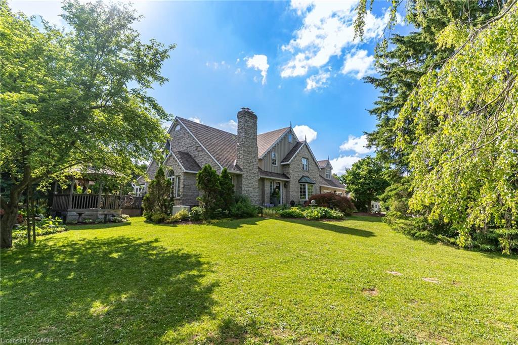 2134 Maplewood Road