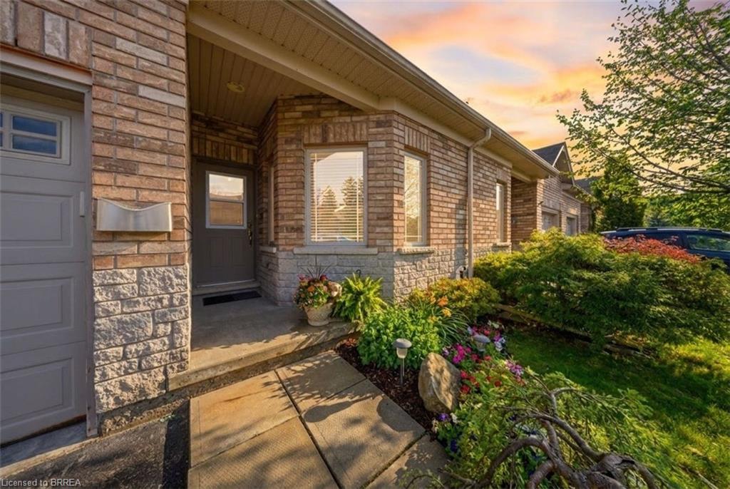 10 Cobblestone Drive 35
