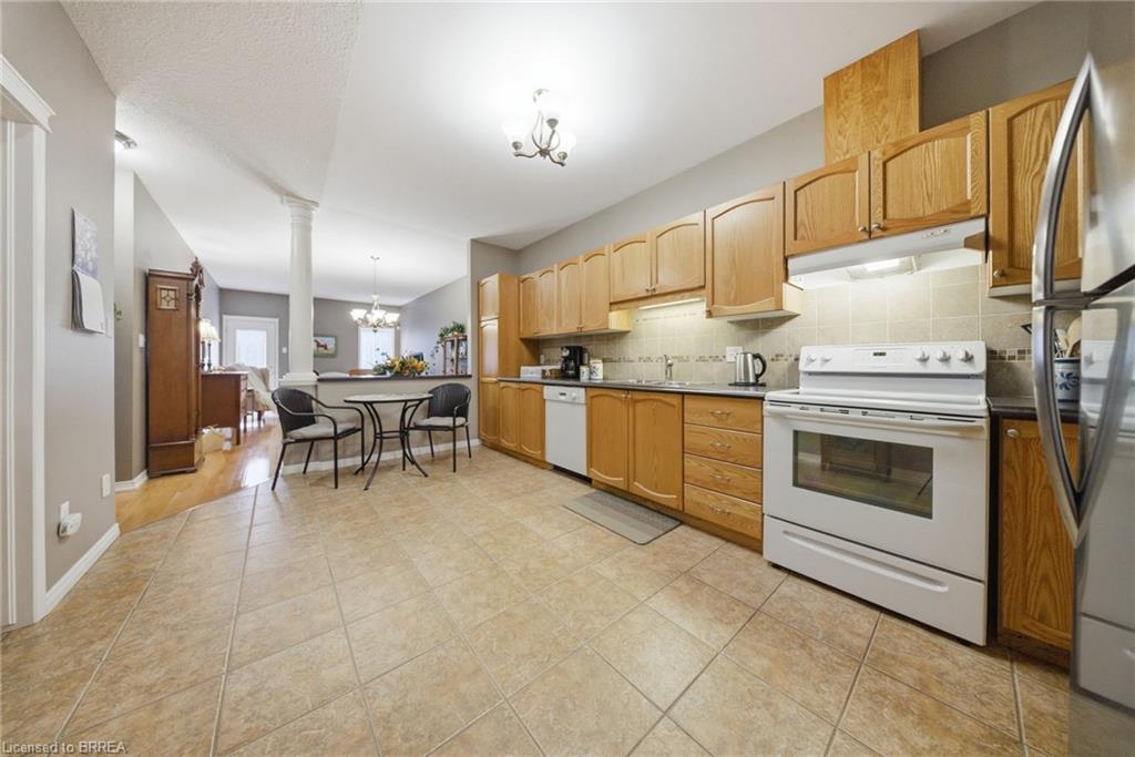 10 Cobblestone Drive 35