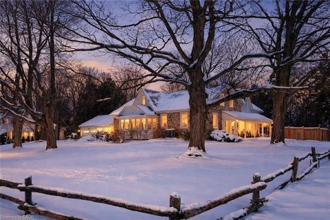 320 Whitmore Drive Waterloo ON N2K 1X4