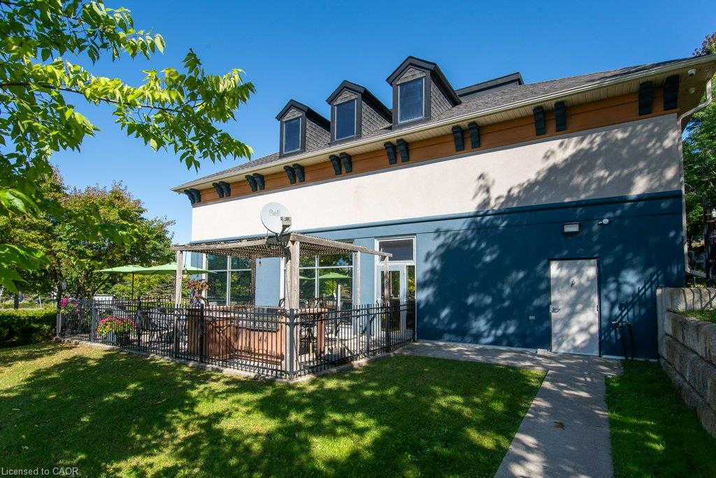 260 Doon South Drive 10