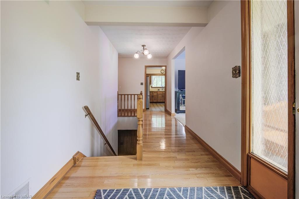 345 Governors Road E