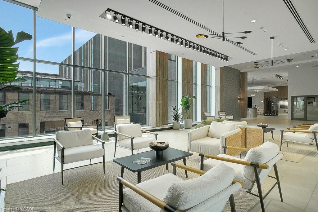 50 Grand Avenue S 712