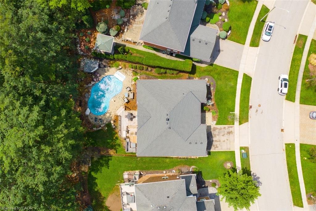 24 Cottonwood Crescent