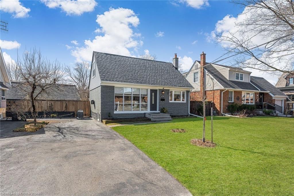 75 Alder Crescent