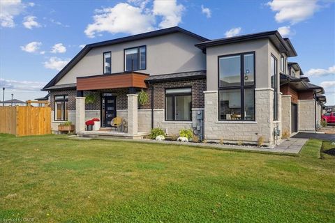 52 Welch Lane Hamilton ON L9C 0G1