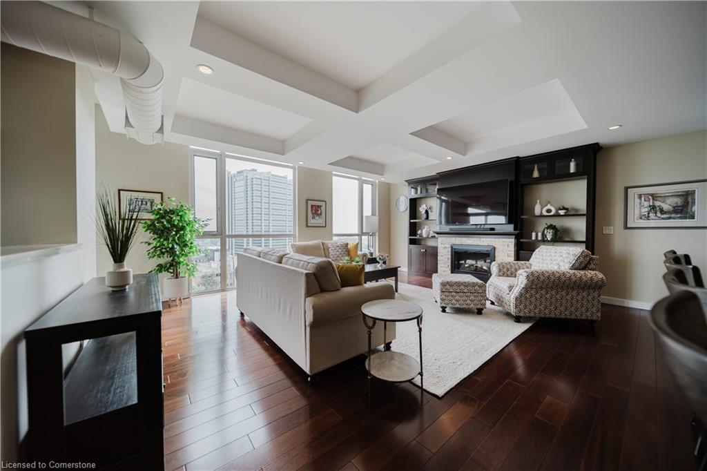191 King Street S 1306