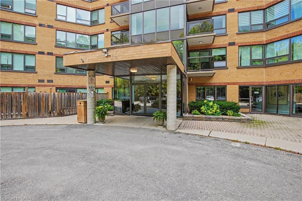 237 King Street W 608