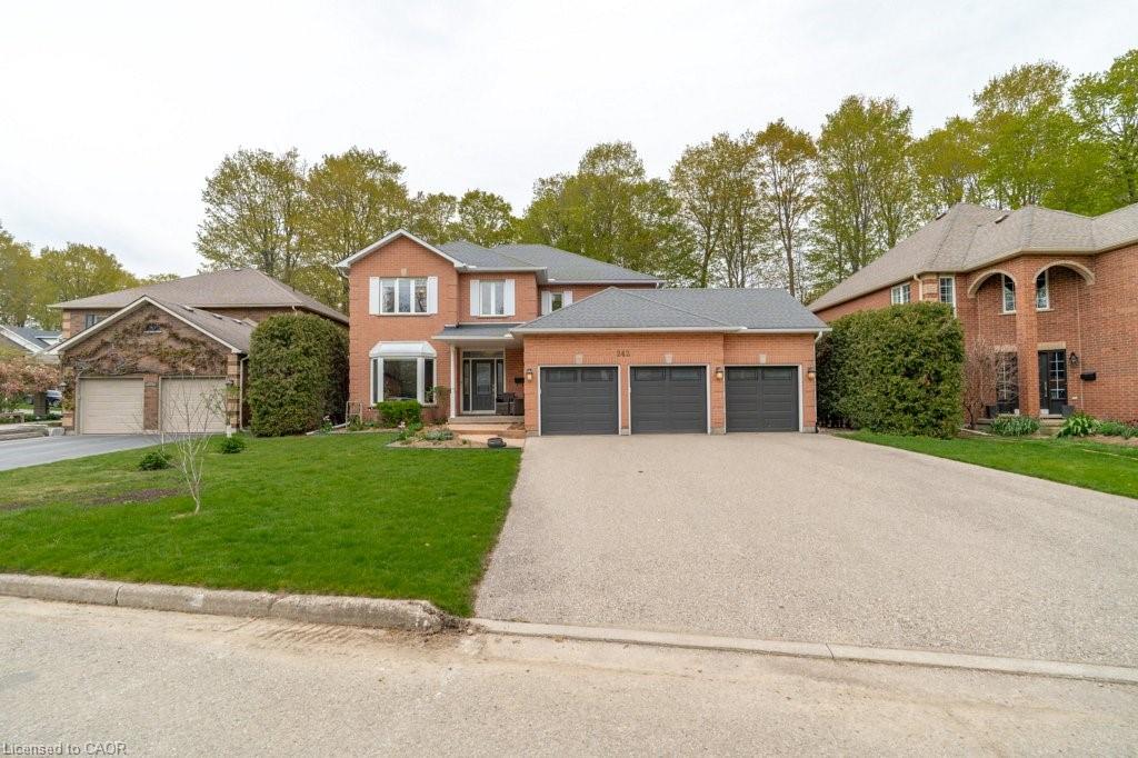 242 Cheltonwood Crescent