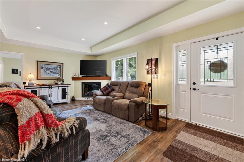 729 6th Concession Rd Enr