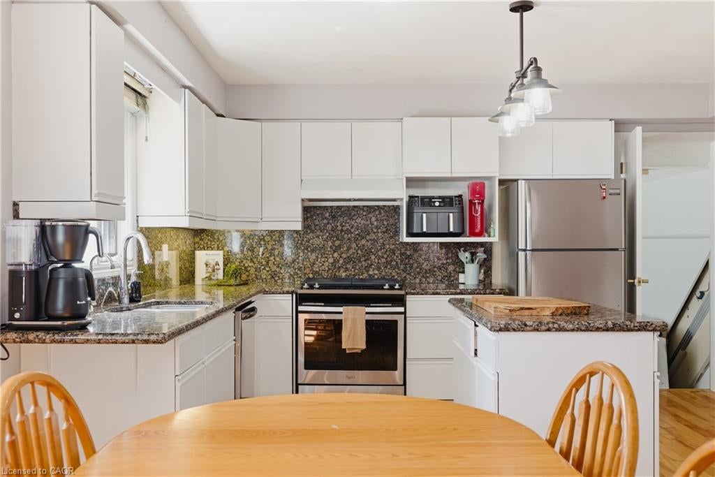381 Timlock Place