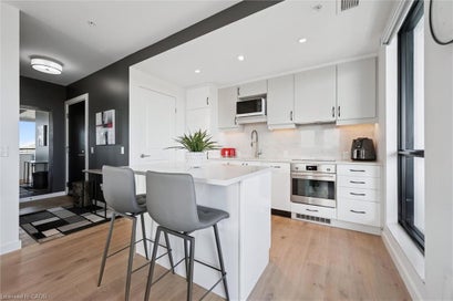 181 King Street S 1714 Waterloo ON N2J 0E7