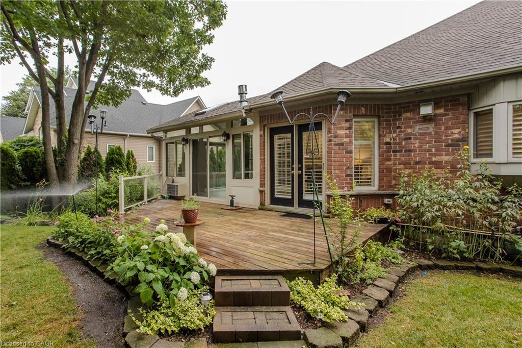 54 Waterwheel Crescent