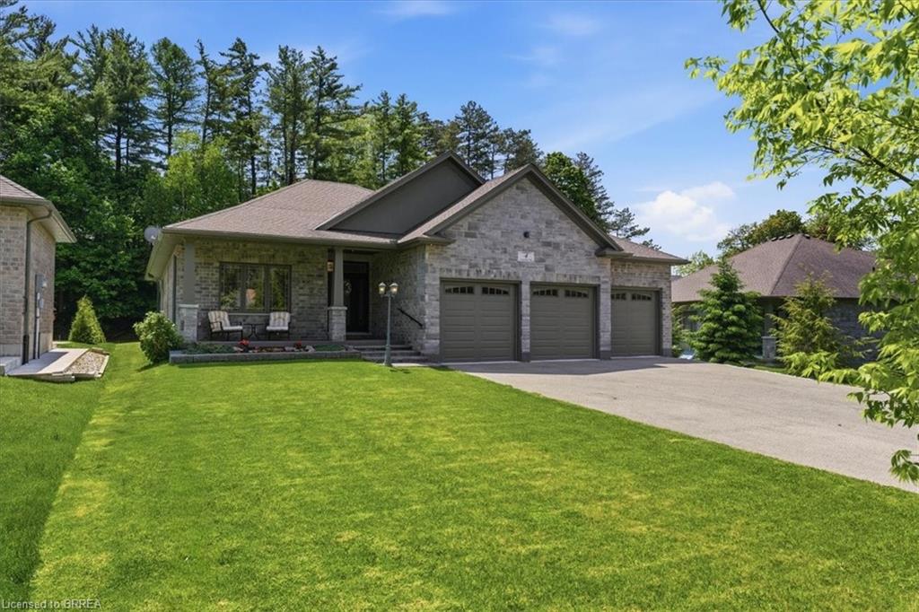 4 Lynndale Road