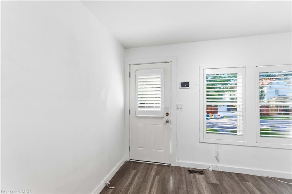 37 Maplecrest Avenue
