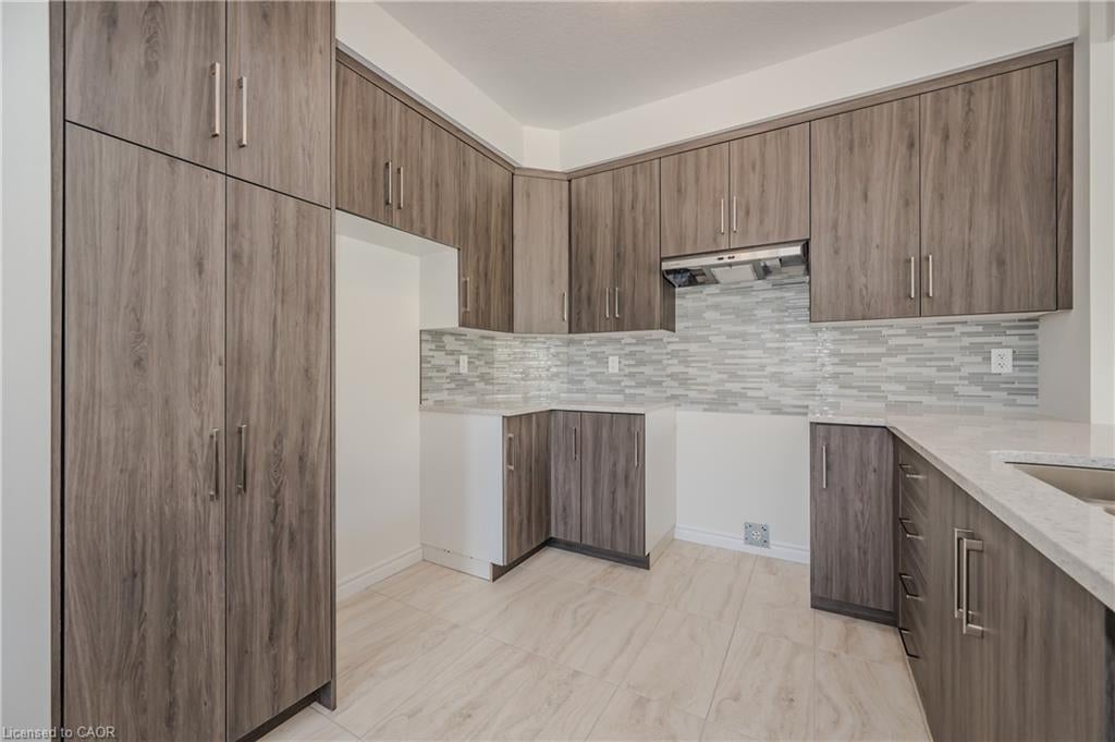 358 Robert Woolner Street