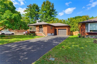 115 Evelyn Street Brantford ON N3R 3H4