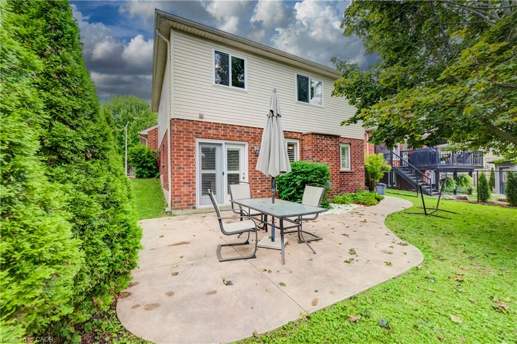 245 Fern Crescent