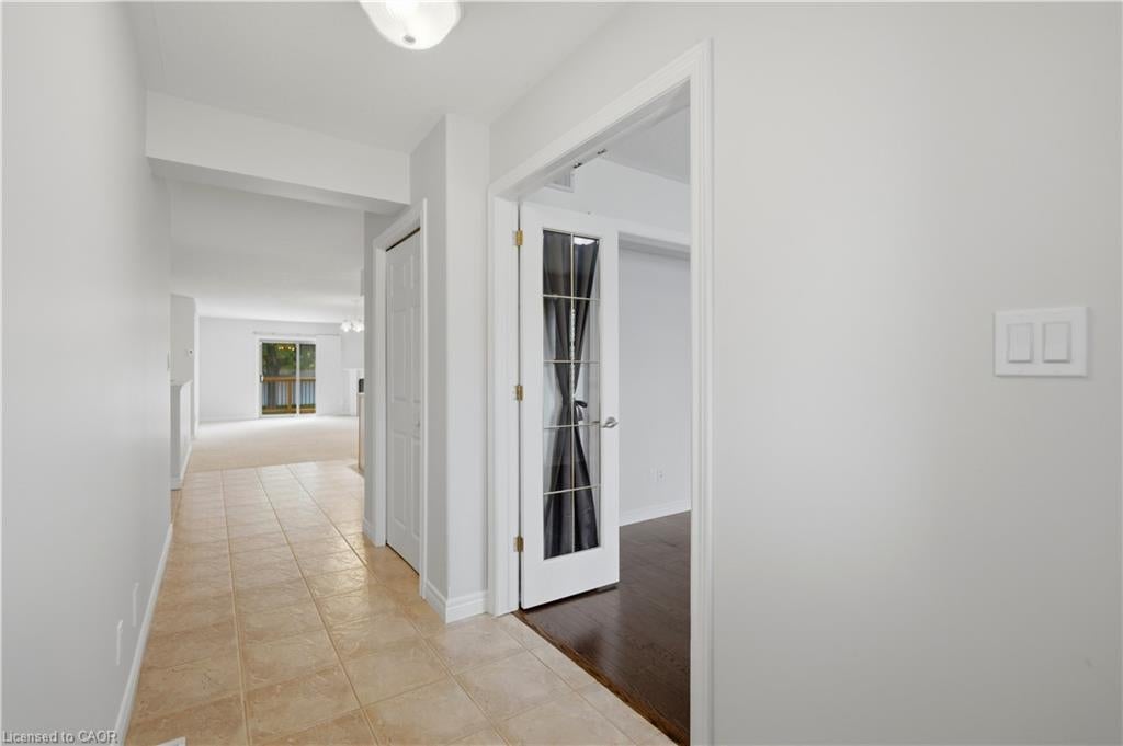 385 Park Road N 25