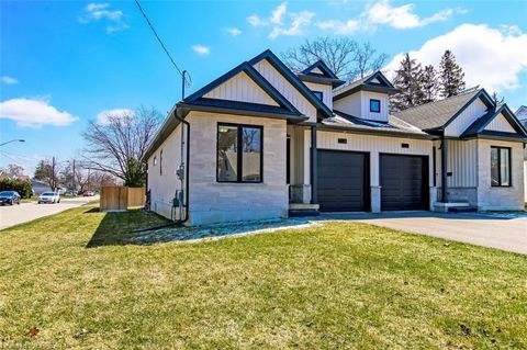 73 Hill Avenue B Brantford ON N3R 4H2