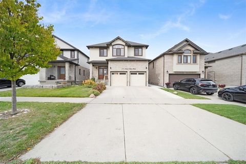 131 Maple Bush Drive Cambridge ON N1T 0B7