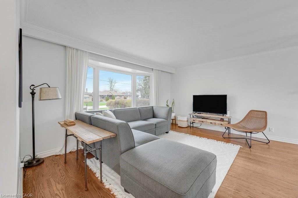 602 Stephens Crescent