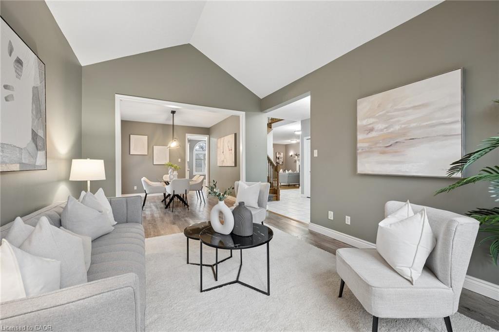 555 Sandbanks Crescent