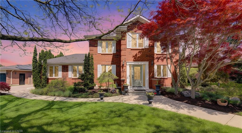 97 Manitoulin Crescent