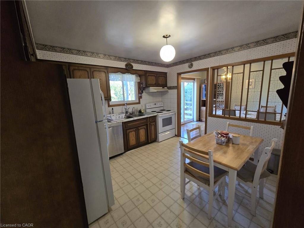 410 Lakeview Drive
