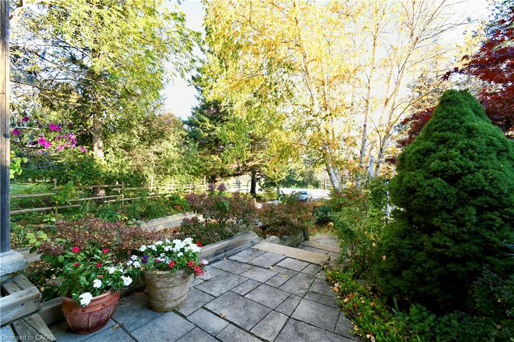 855 Governors Road