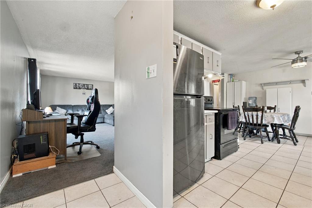 135 Cedarhill Crescent