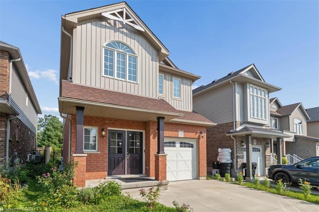 242 Moorlands Crescent