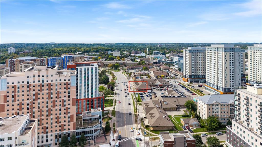 150 University Avenue W 2