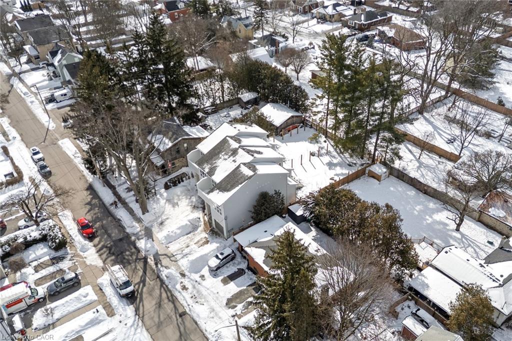 84 Chalmers Street N