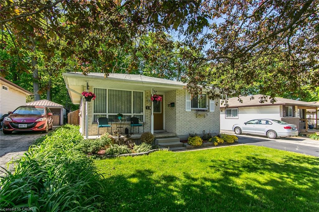 34 Blackhorne Crescent
