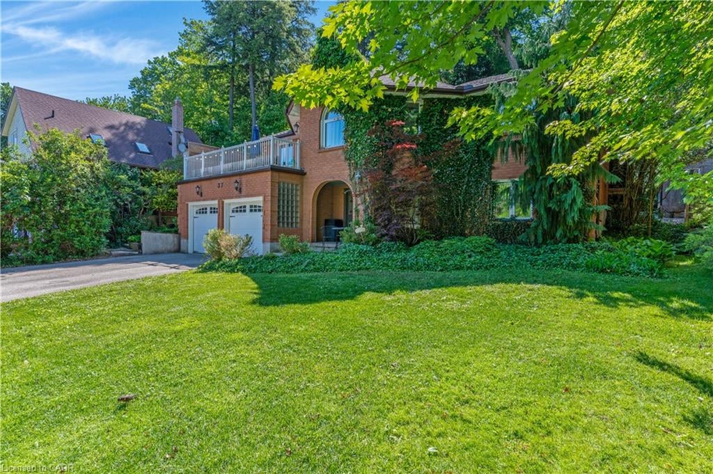 37 Yellow Birch Drive